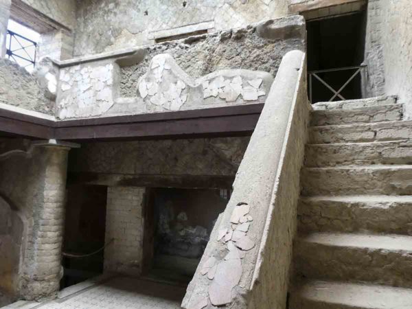Herculaneum Ruins are a Must-See! - The Captain & The Cook
