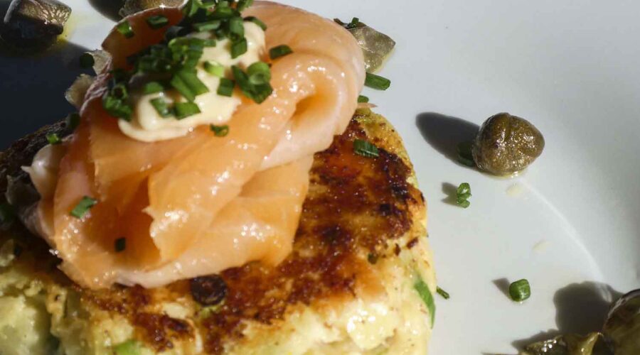 Smoked salmon & potato cake